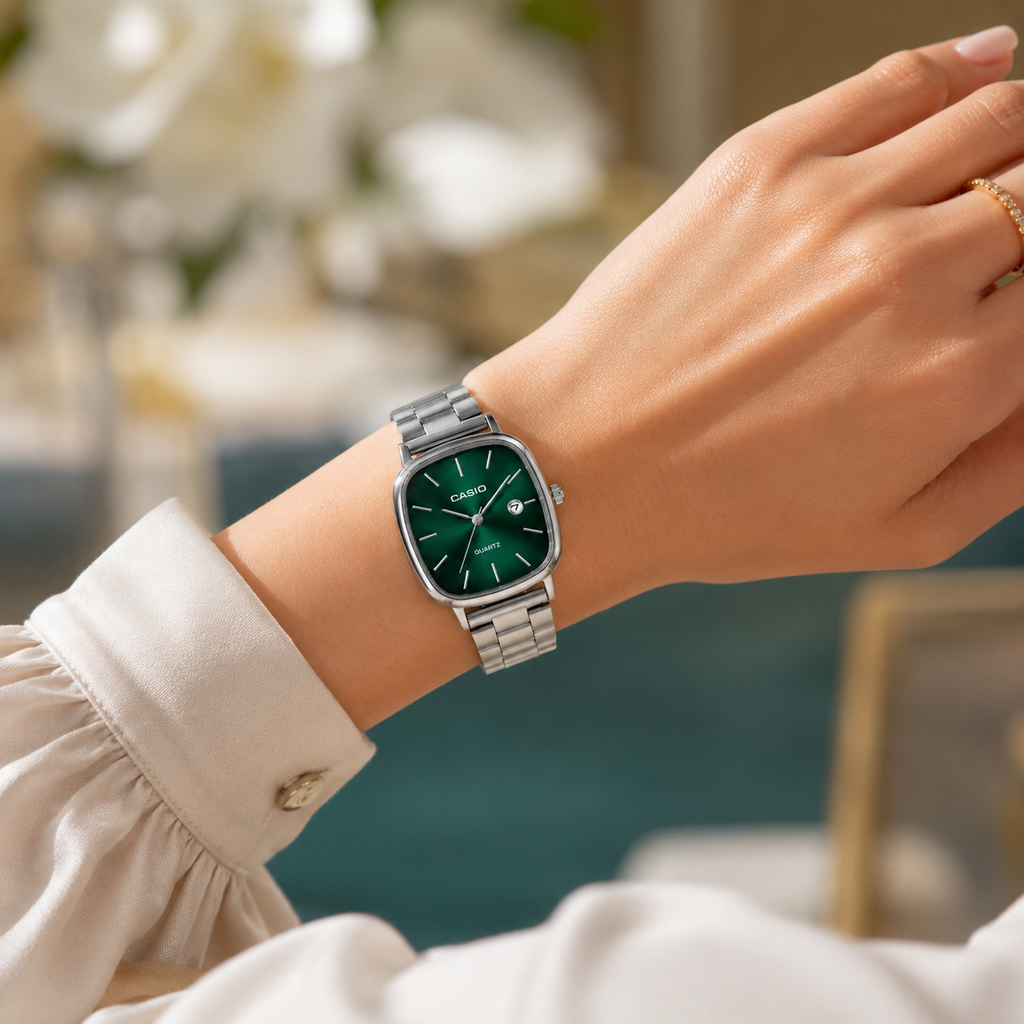 Casio Square Heritage Vert Acier